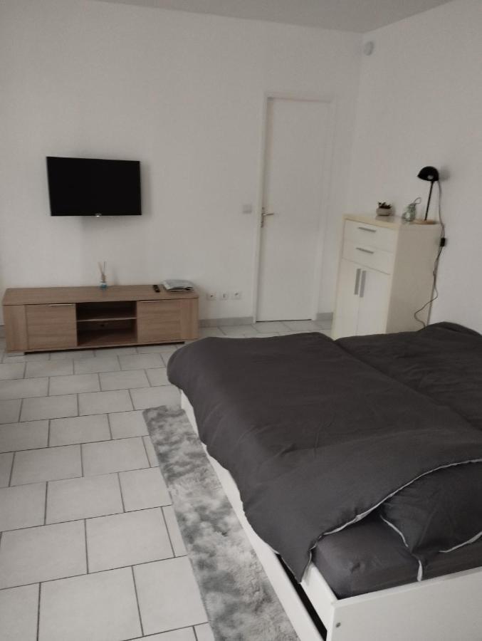 Canape Lit Netflix Prime Video Dazn Wifi Apartment