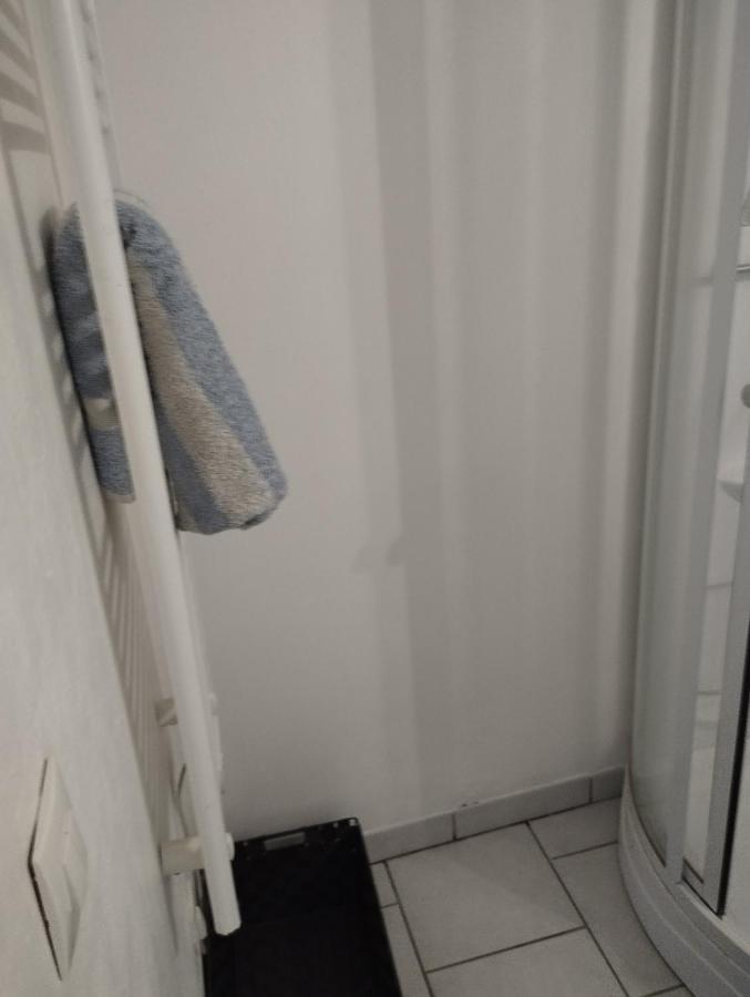 Canape Lit Netflix Prime Video Dazn Wifi Apartment *